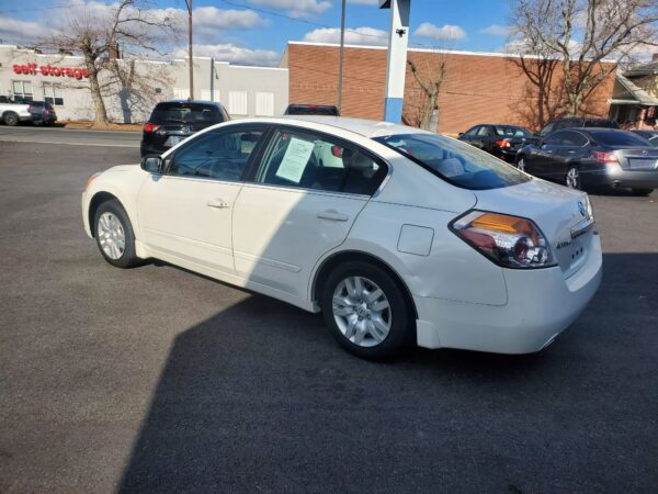 2012 Nissan Altima 2.5 S - Image 10