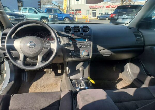 2012 Nissan Altima 2.5 S - Image 4