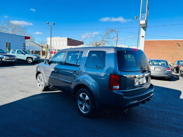 2015 Honda Pilot SE 4WD - Image 5