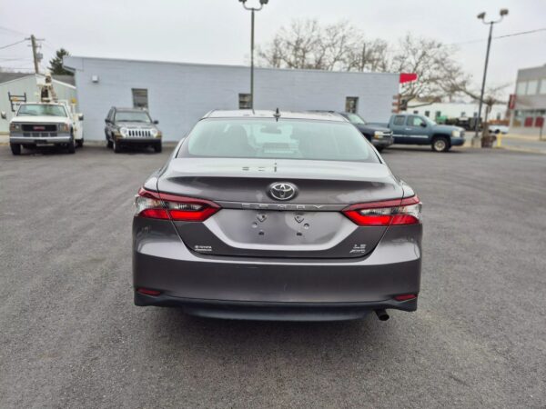 2023 Toyota Camry LE AWD - Image 11