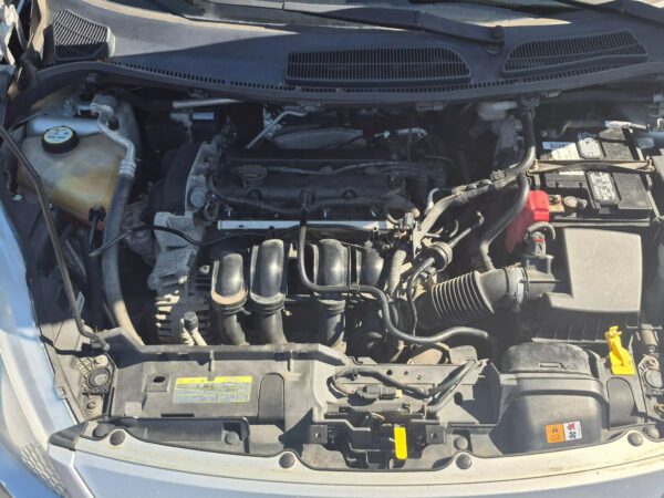 2011 Ford Fiesta SES - Image 3
