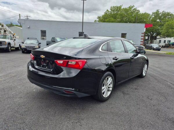 2018 Chevy Malibu LT - Image 8